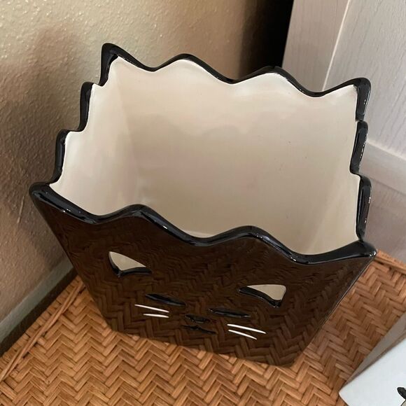 Harry and David Vintage Ghost and Black Cat Large Ceramic Tea Light Candle Boxes - Picture 5 of 13